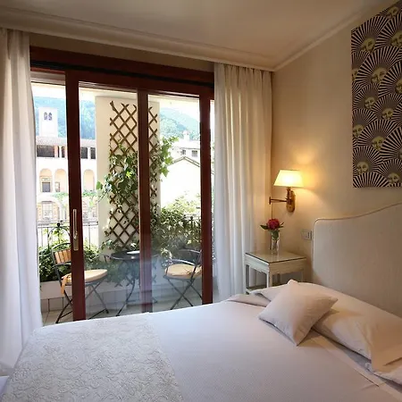 Hotell Charming Dei Chiostri