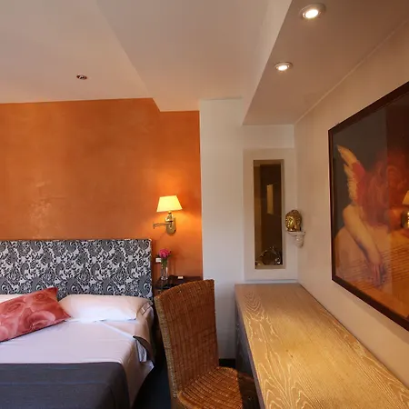 Charming Dei Chiostri Hotel