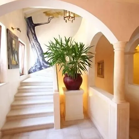 Charming Dei Chiostri Hotel