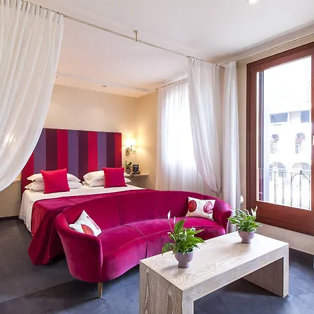 Charming Dei Chiostri 4*