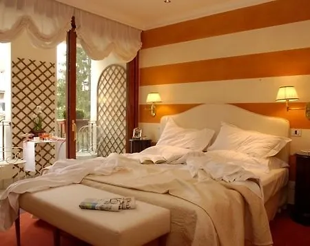 Charming Dei Chiostri Hotell 4*