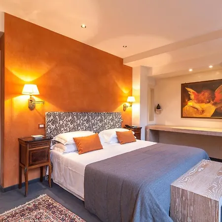 Dei Chiostri Hotel 4*