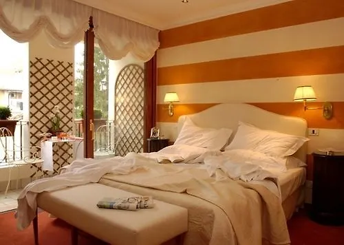 Charming Dei Chiostri Hotel 4*