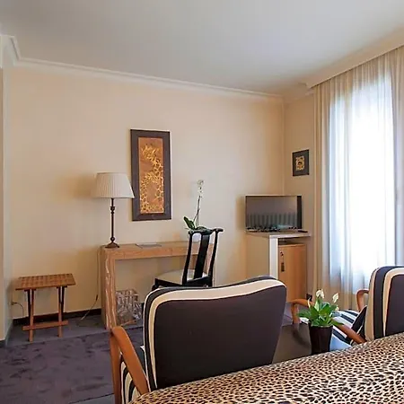 Charming Dei Chiostri Hotel 4*