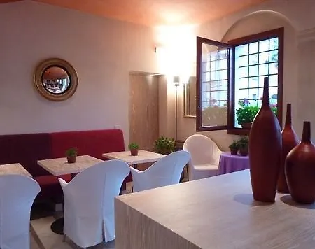 Charming Dei Chiostri Hotel